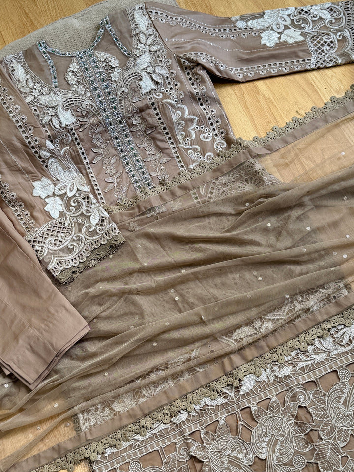 MARIAB LUXURY LAWN COLLECTION 2A