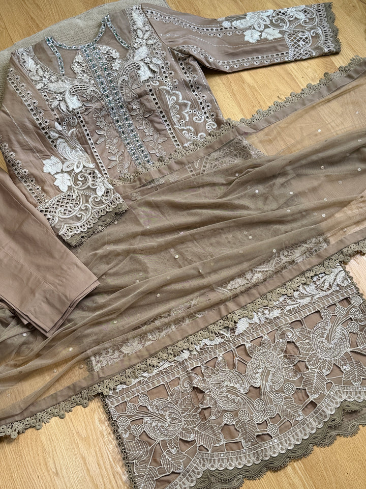 MARIAB LUXURY LAWN COLLECTION 2A