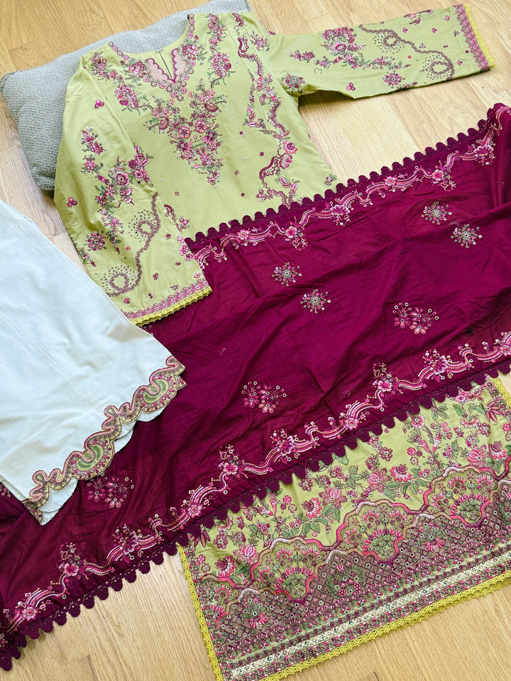 HUSSAIN REHAR LUXURY LAWN COLLECTION MINTED