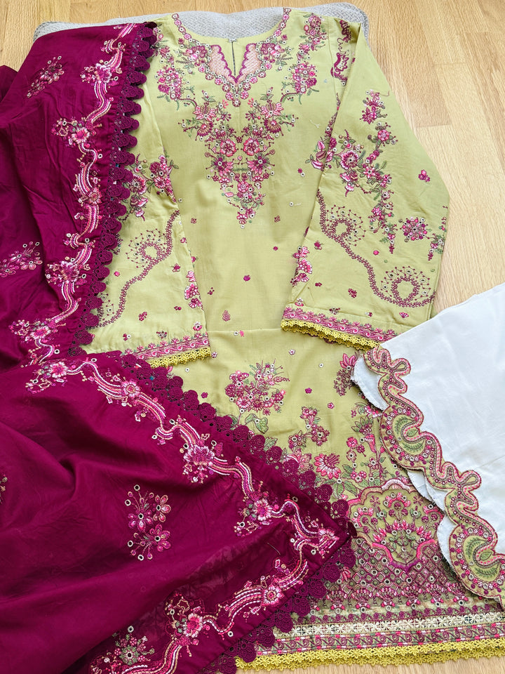 HUSSAIN REHAR LUXURY LAWN COLLECTION MINTED