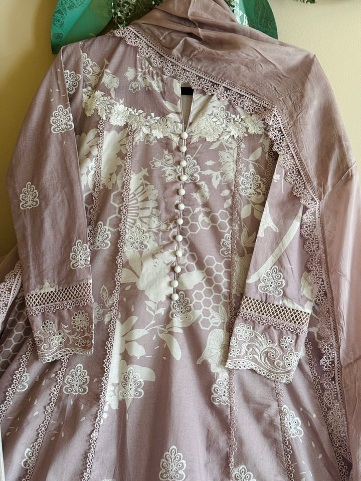 ANSAB JAHANGIR CHIKAN EDIT MARCELINE