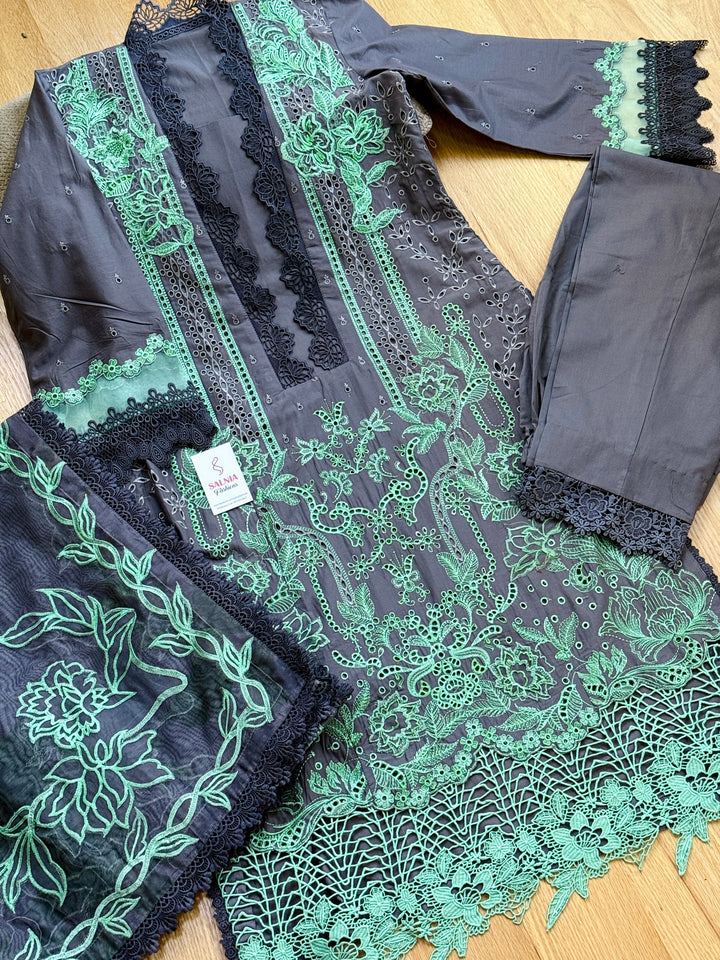 SOBIA NAZIR LUXURY COLLECTION SNLL3B