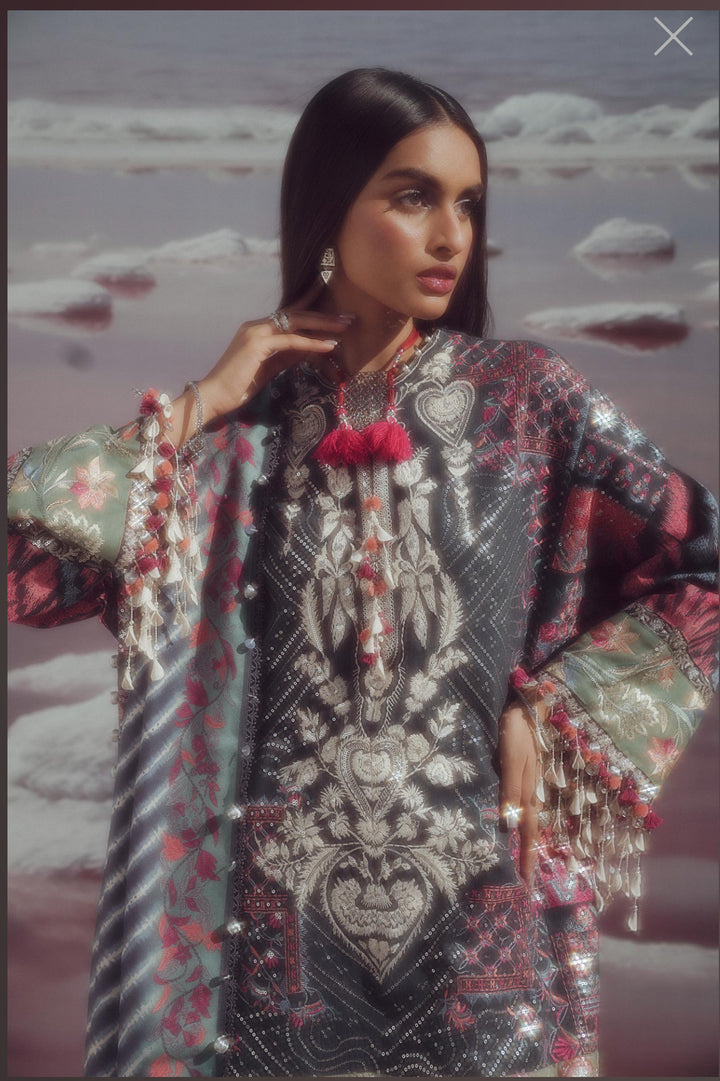 SANASAFINAZ LUXURY WINTER COLLECTION SSF05