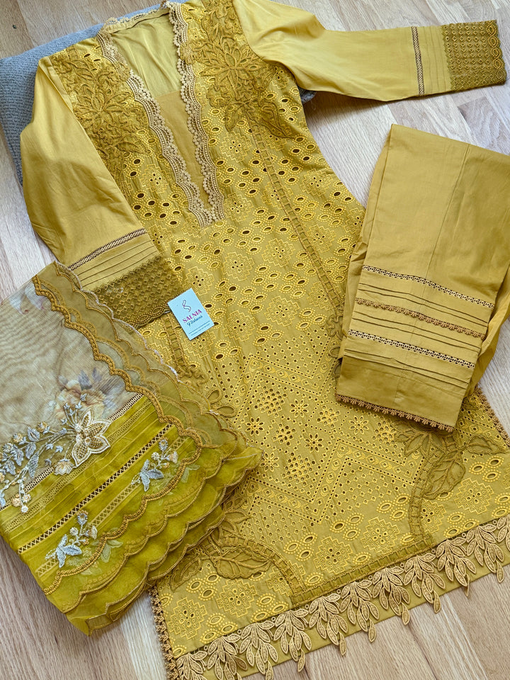 SOBIA NAZIR LUXURY COLLECTION SNLL1A