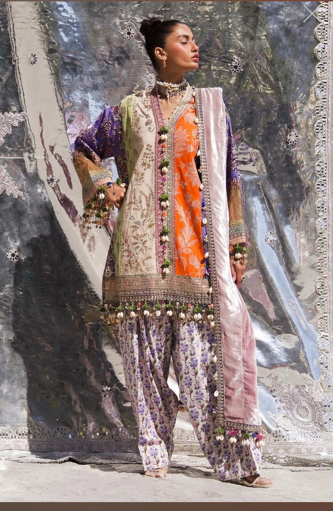 SANA SAFINAZ