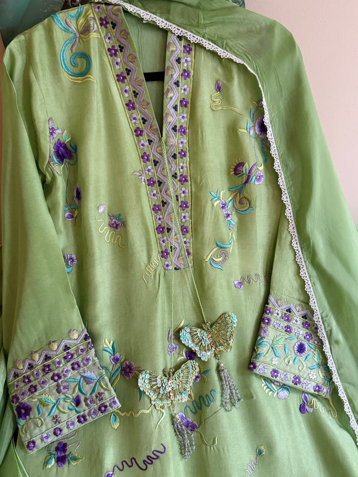 APPLIQUE EMBROIDERED SILK KAFTAN SFKF48