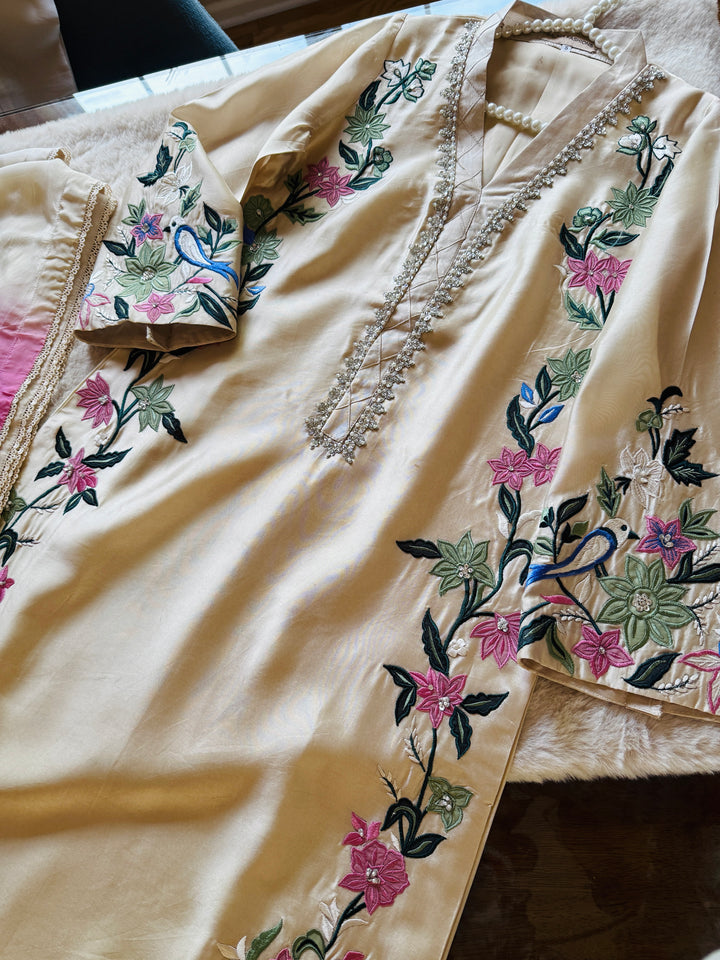 APPLIQUE EMBROIDERED SILK KAFTAN SFKF35
