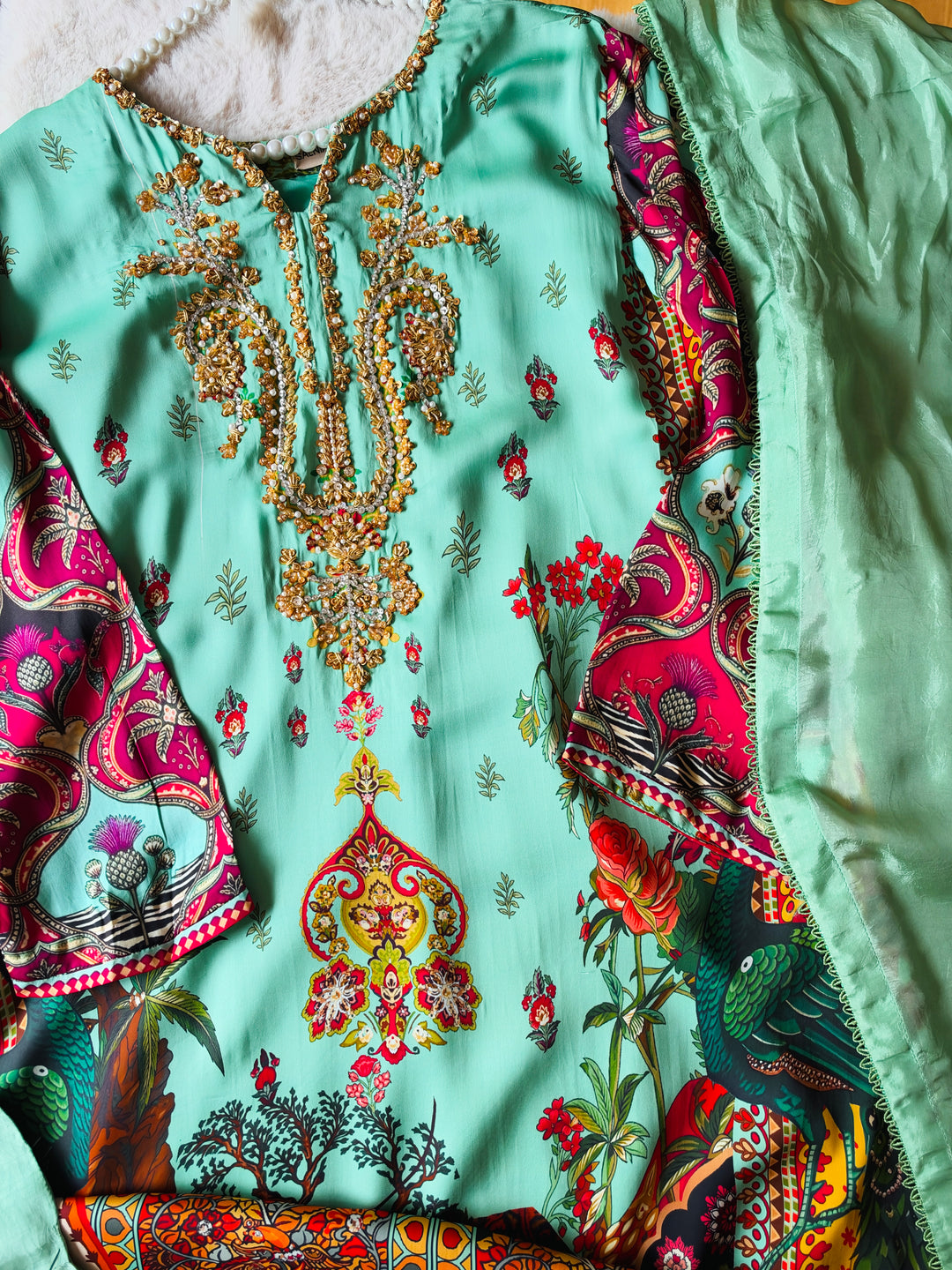 HANDWORK PURE CREPE SILK KAFTAN SET SFKF46