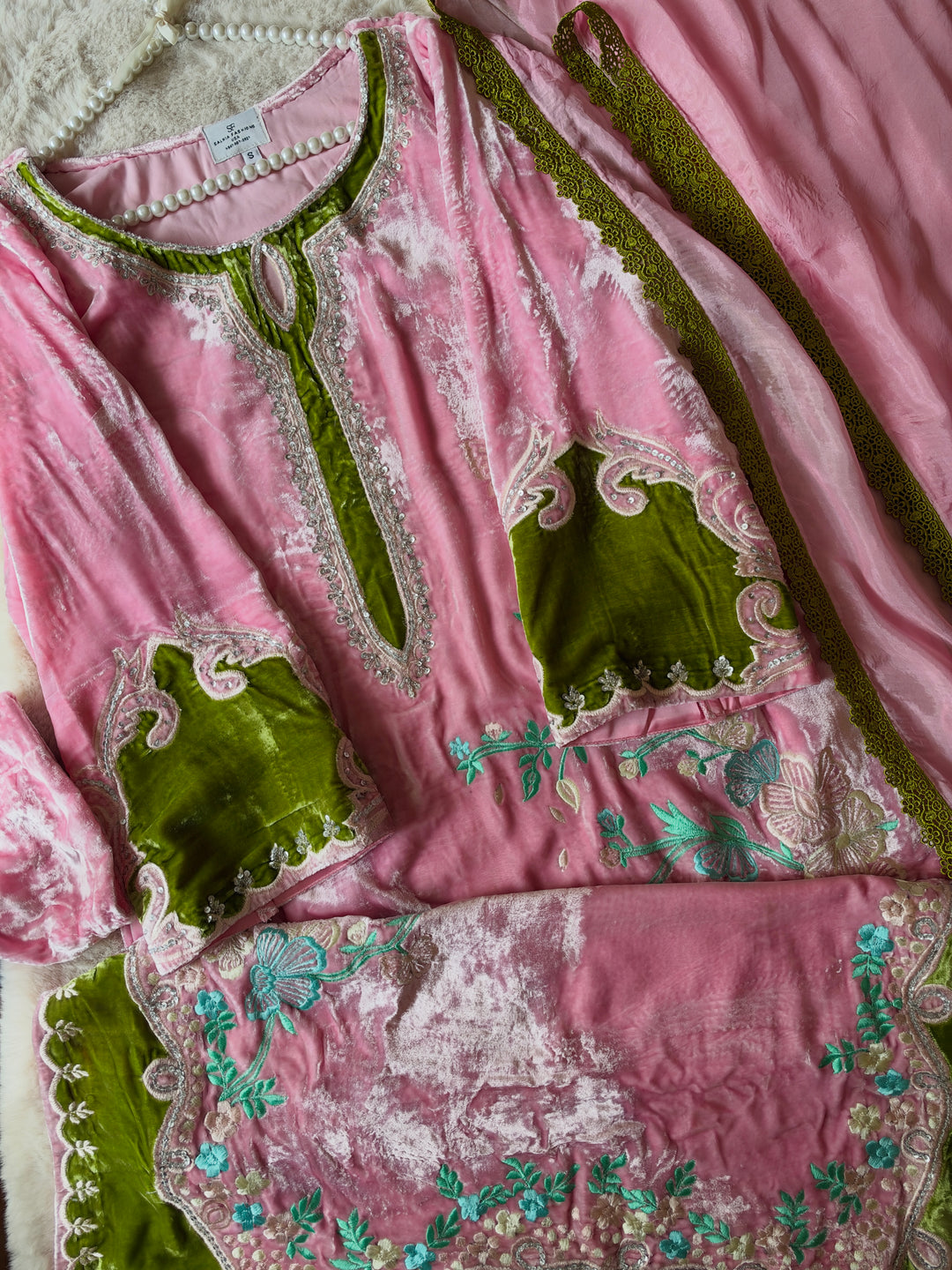 APPLIQUE EMBROIDERED VELVET KAFTAN SFKF01