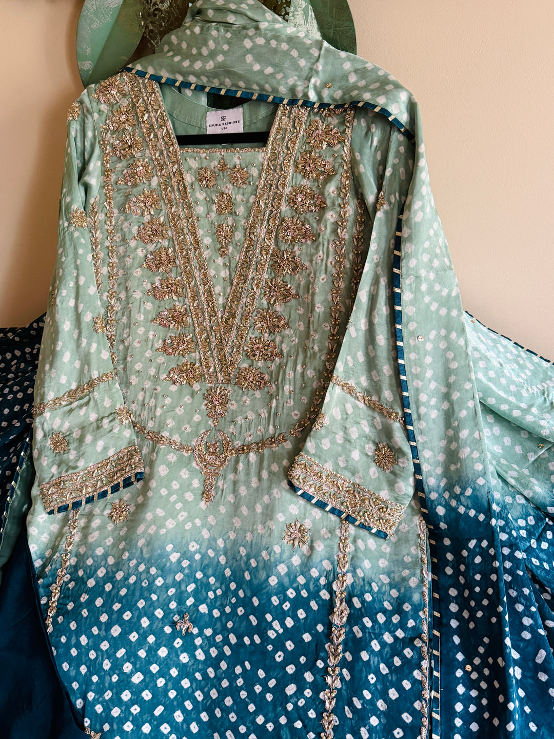 PURE SILK CHUNRI SUIT(CUSTOM SERIES) SFCH01