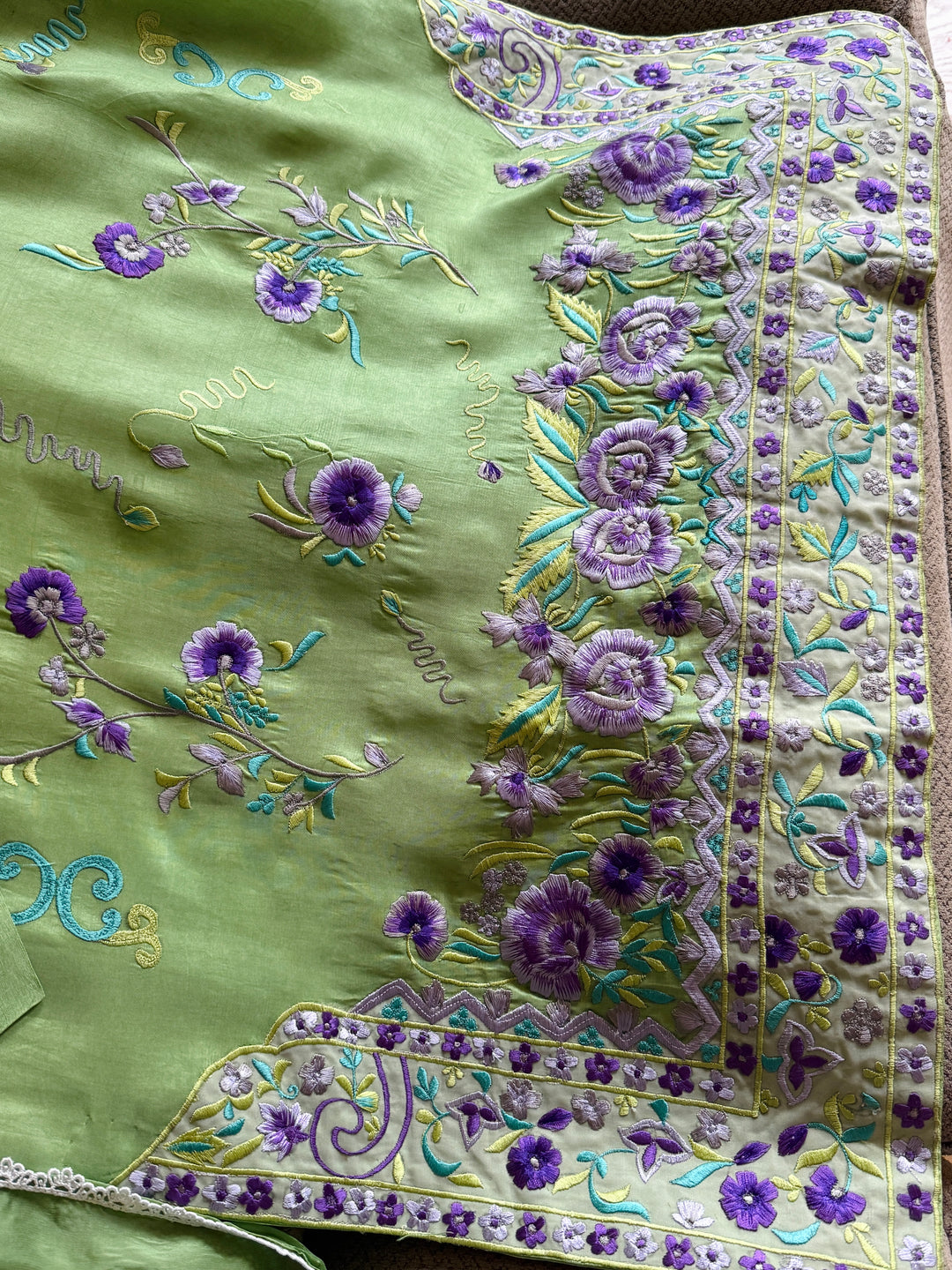 APPLIQUE EMBROIDERED SILK KAFTAN SFKF48