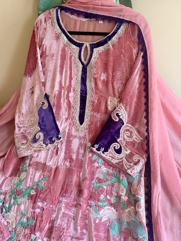 APPLIQUE EMBROIDERED VELVET KAFTAN SFKF03