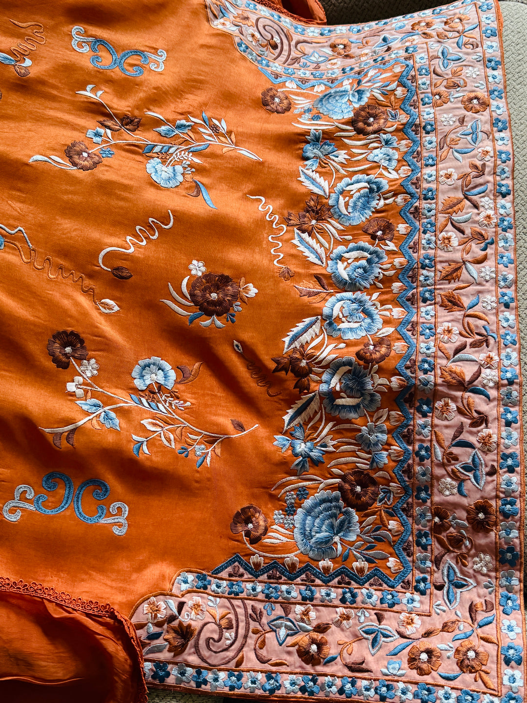 APPLIQUE EMBROIDERED SILK KAFTAN SFKF49