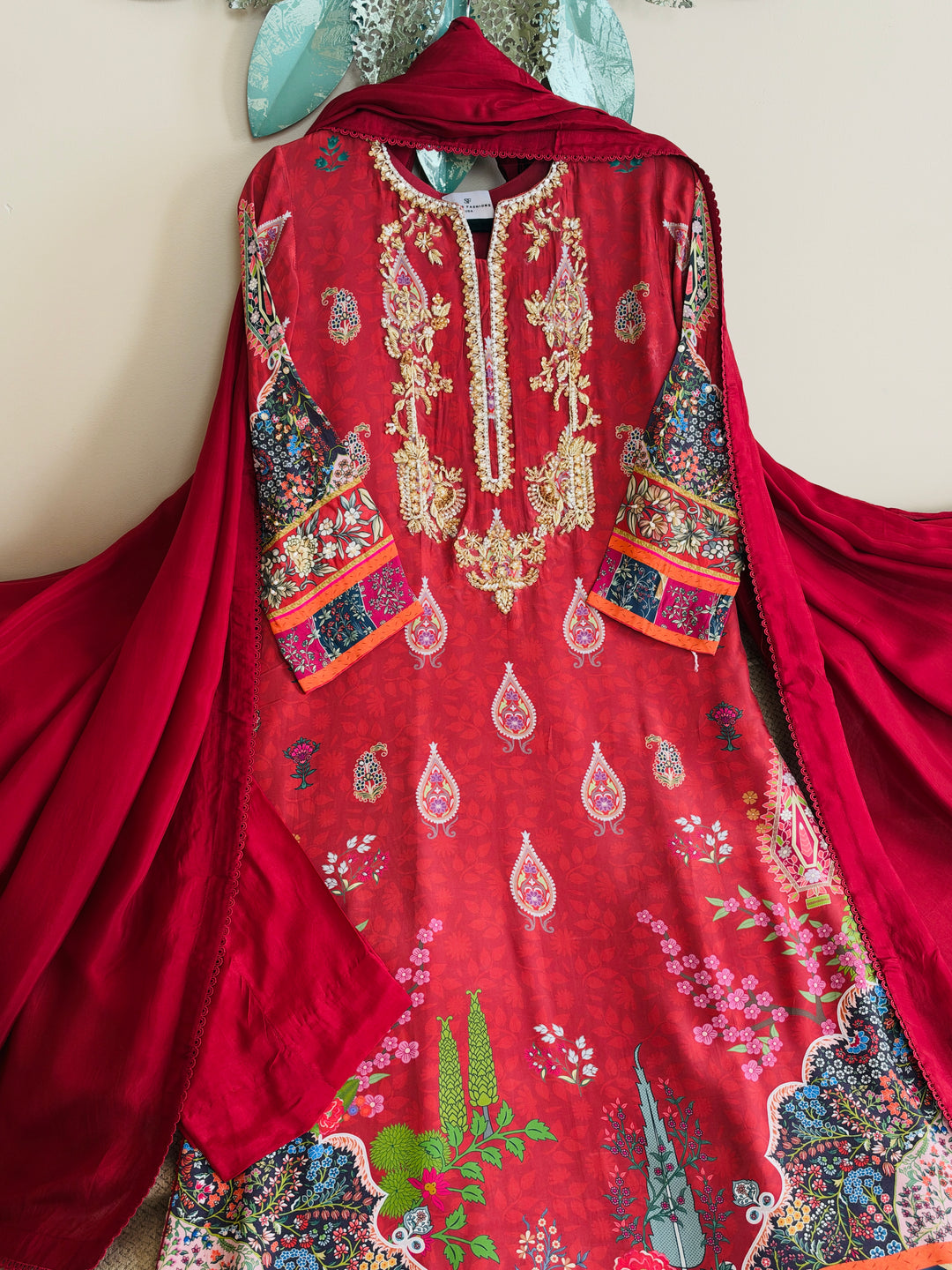 HANDWORK PURE CREPE SILK KAFTAN SET SFKF45