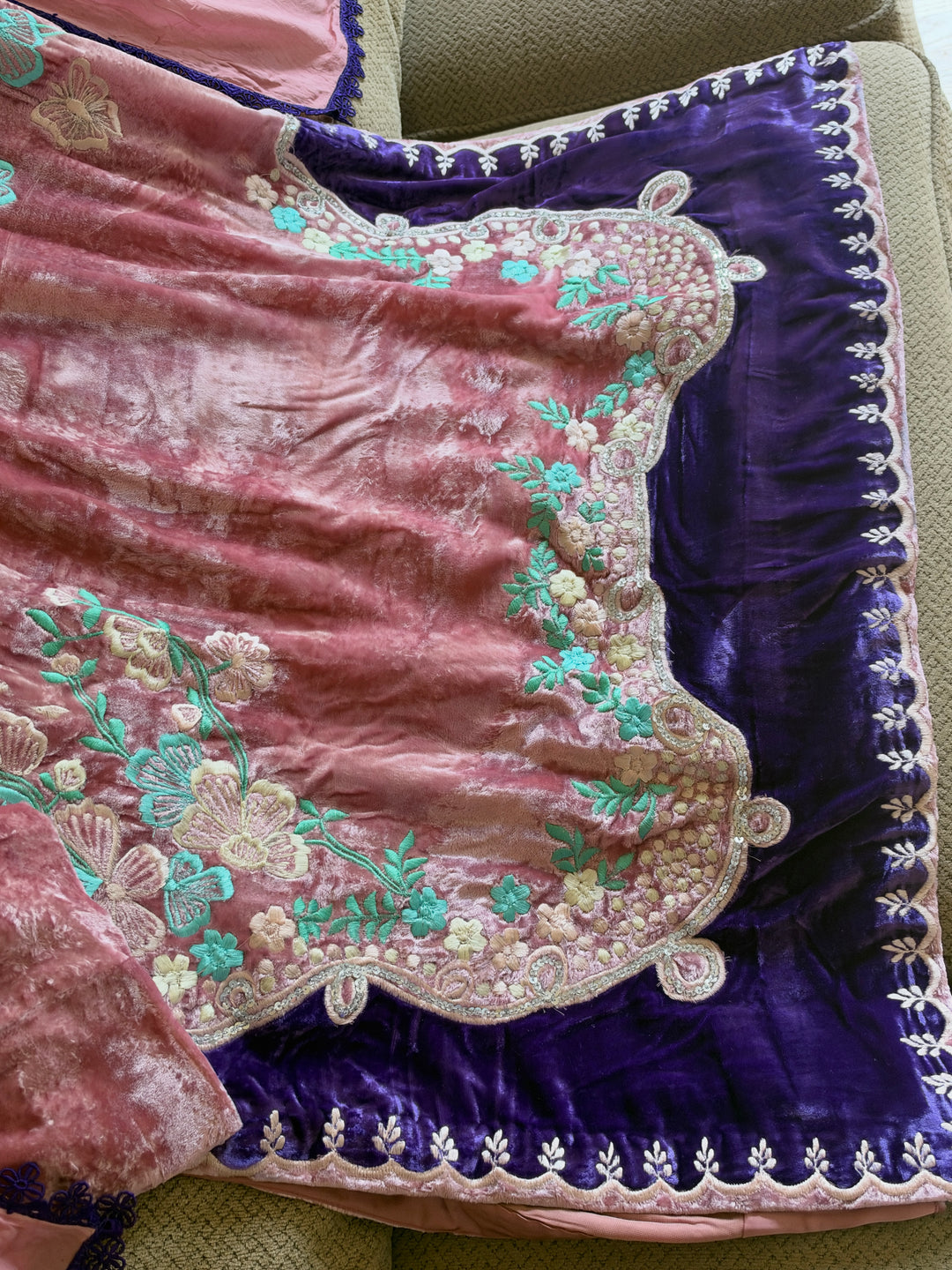 APPLIQUE EMBROIDERED VELVET KAFTAN SFKF03