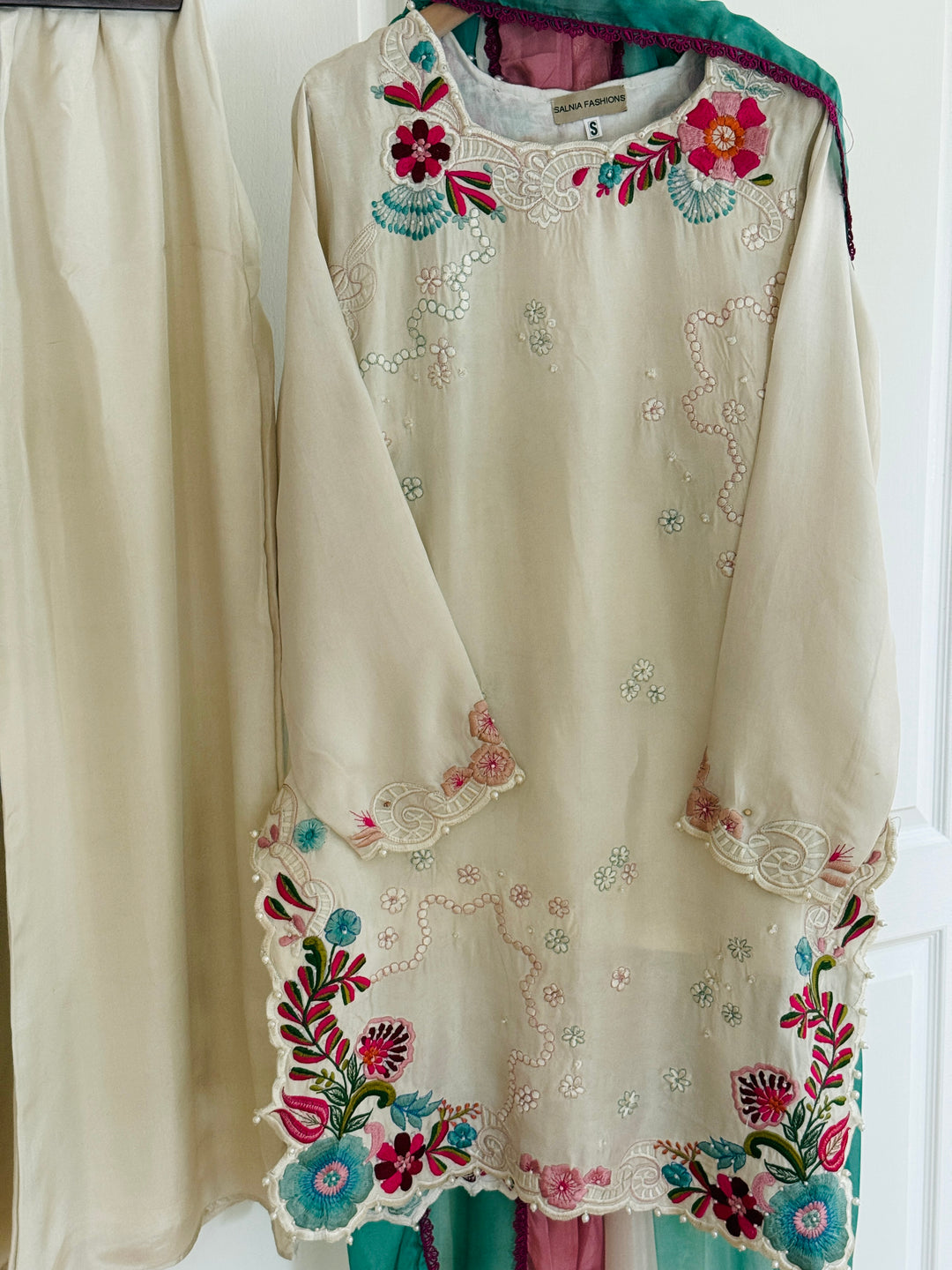CUTWORK EMBROIDERED PURE SILK SUIT CTSH03