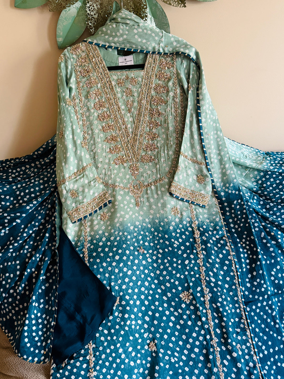 PURE SILK CHUNRI SUIT(CUSTOM SERIES) SFCH01
