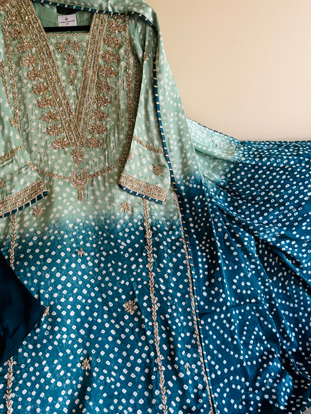 PURE SILK CHUNRI SUIT(CUSTOM SERIES) SFCH01