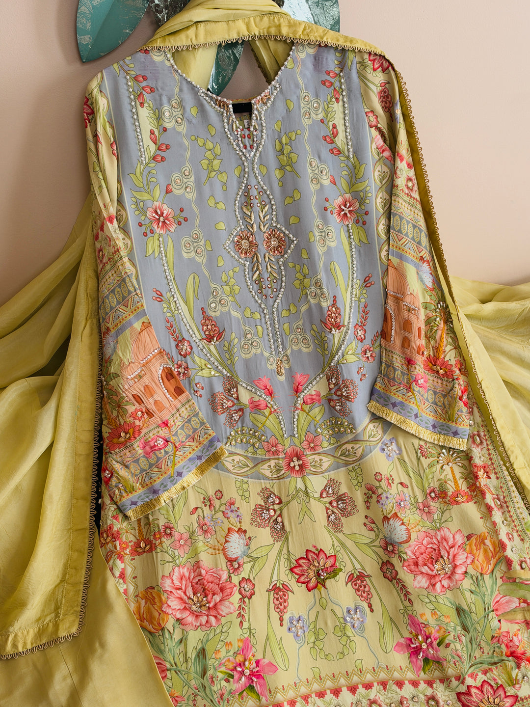HANDWORK PURE CREPE SILK KAFTAN SET SFKF55