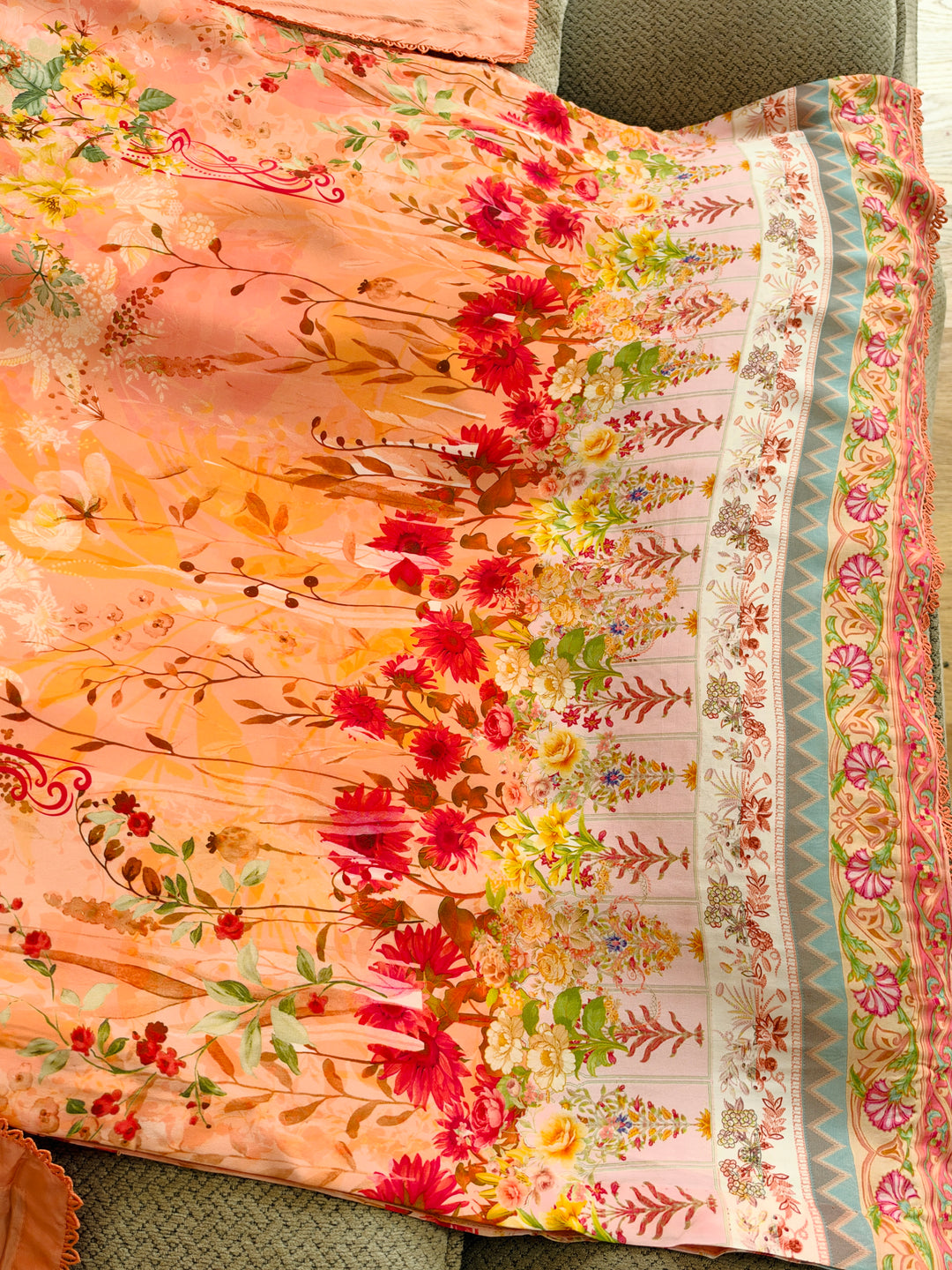 HANDWORK PURE CREPE SILK KAFTAN SET SFKF43