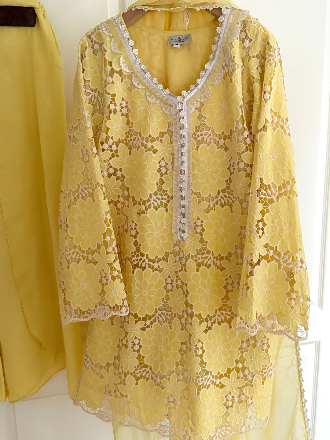 GRIP CROSHET SET WITH BOX PLEATED SILK PANTS GRSF03