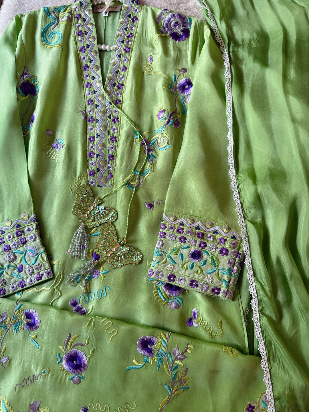 APPLIQUE EMBROIDERED SILK KAFTAN SFKF48
