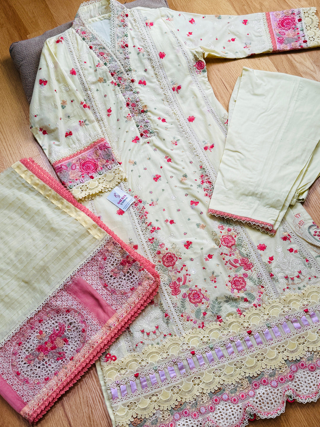 QALAMKAR LUXURY LAWN SOPHIA