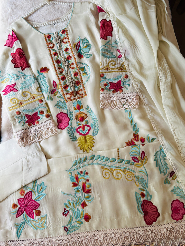 APPLIQUE EMBROIDERED SILK KAFTAN SFKF51