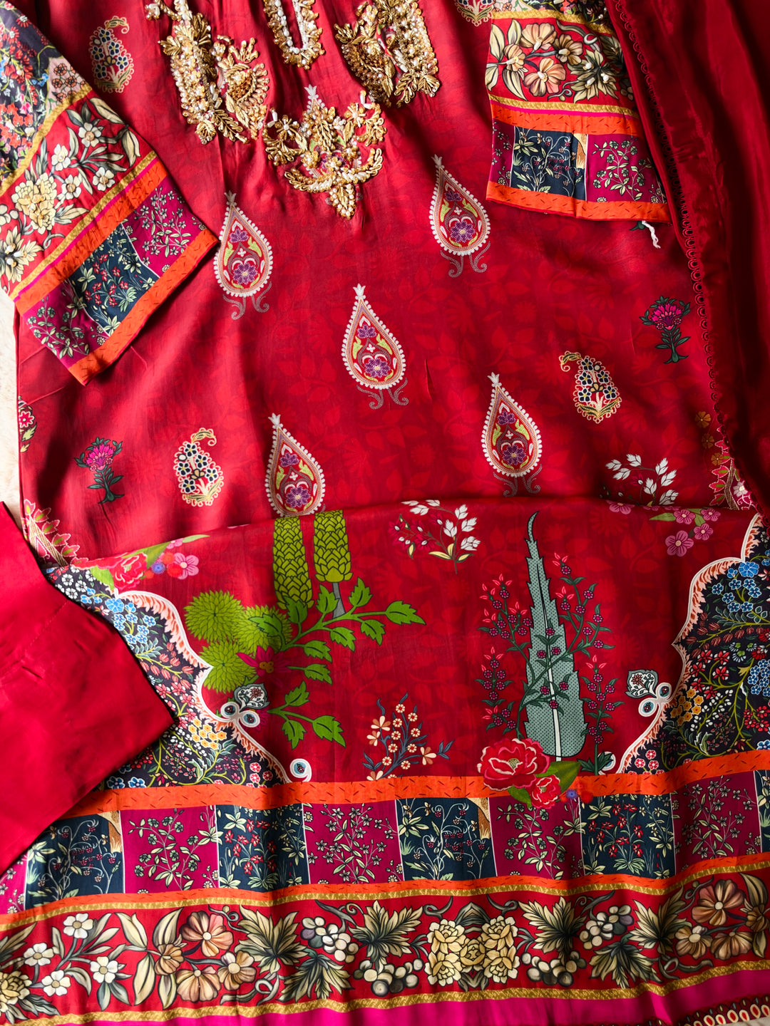 HANDWORK PURE CREPE SILK KAFTAN SET SFKF45
