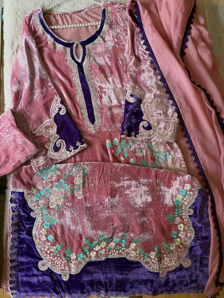 APPLIQUE EMBROIDERED VELVET KAFTAN SFKF03