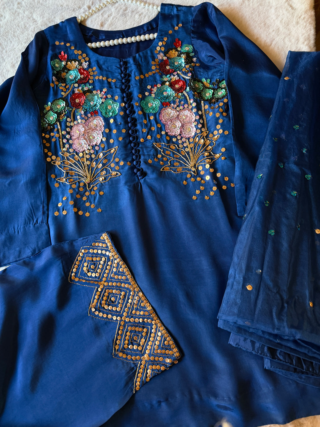 MUSE INSPIRED SILK FARSHI SHALWAR FRSH12