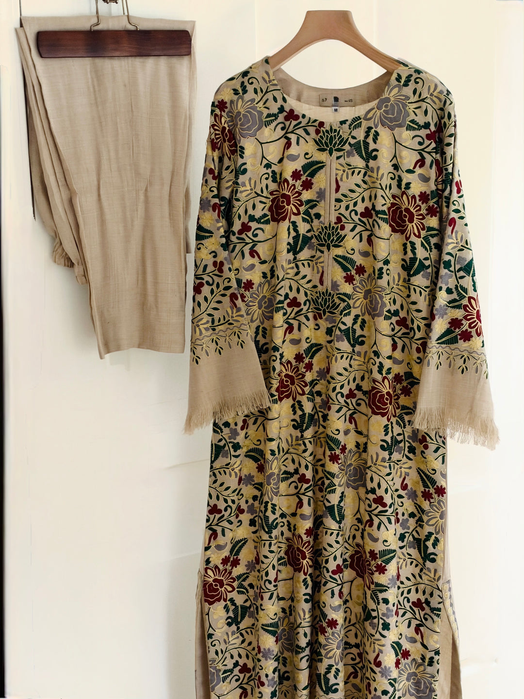 AARI EMBROIDERED PASHMINA KAFTAN SFP18