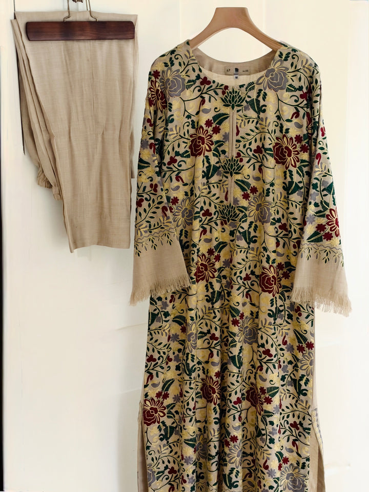 AARI EMBROIDERED PASHMINA KAFTAN SFP18