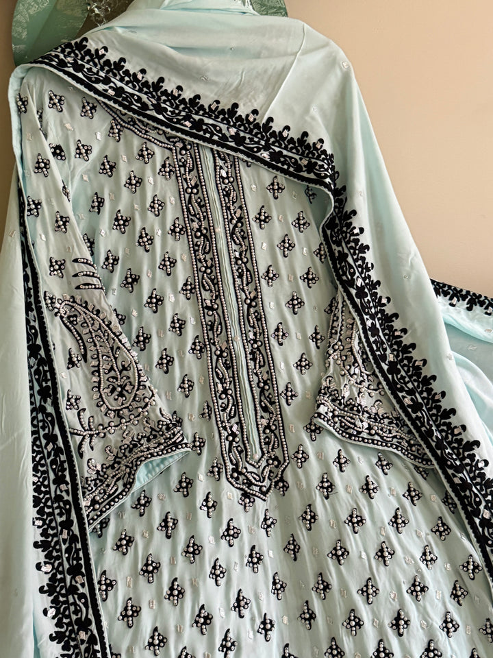 HEAVY PARTYWEAR PEARLWORK SUIT ALPW03