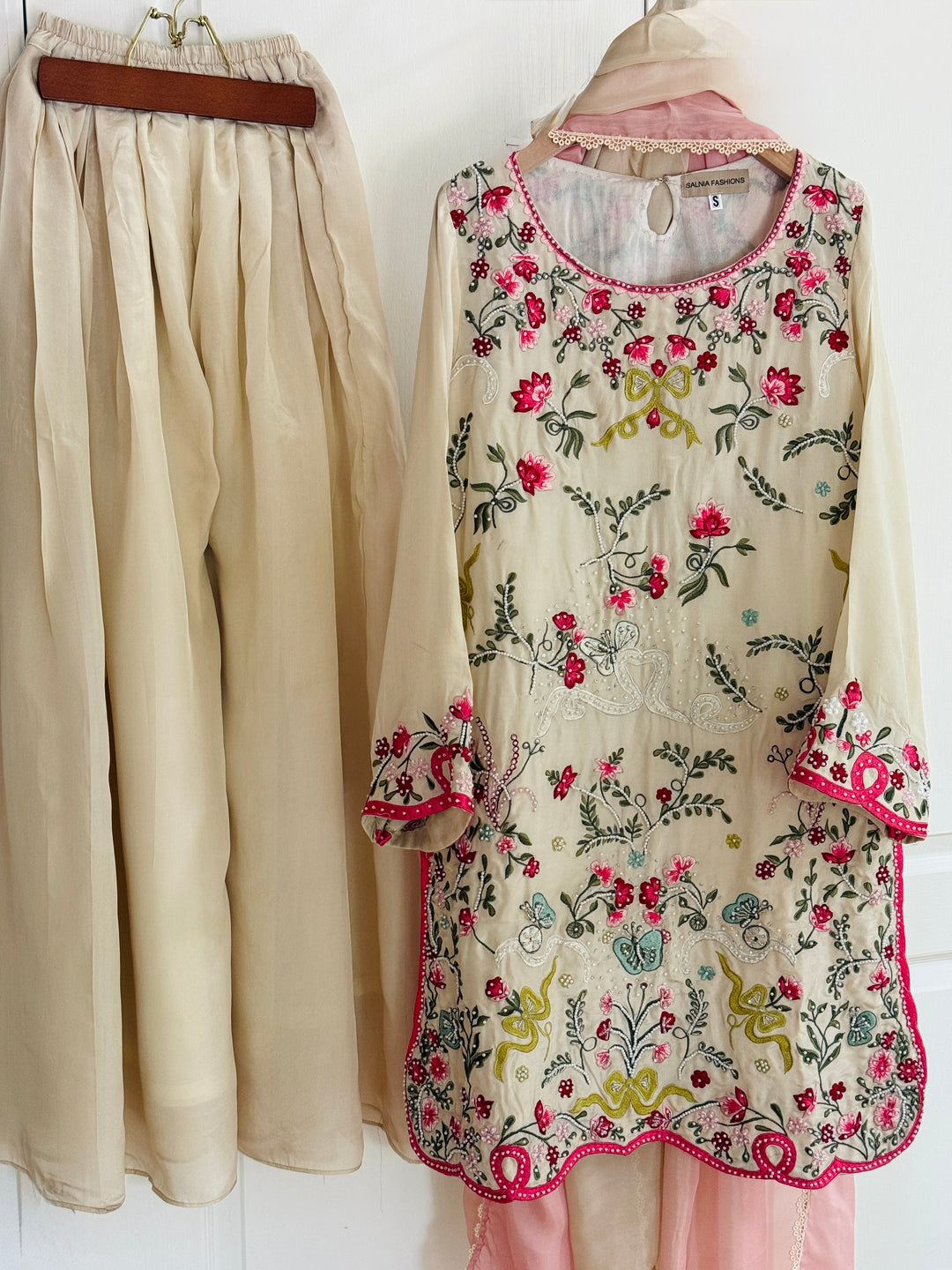 CUTWORK EMBROIDERED PURE SILK SUIT CTSH02