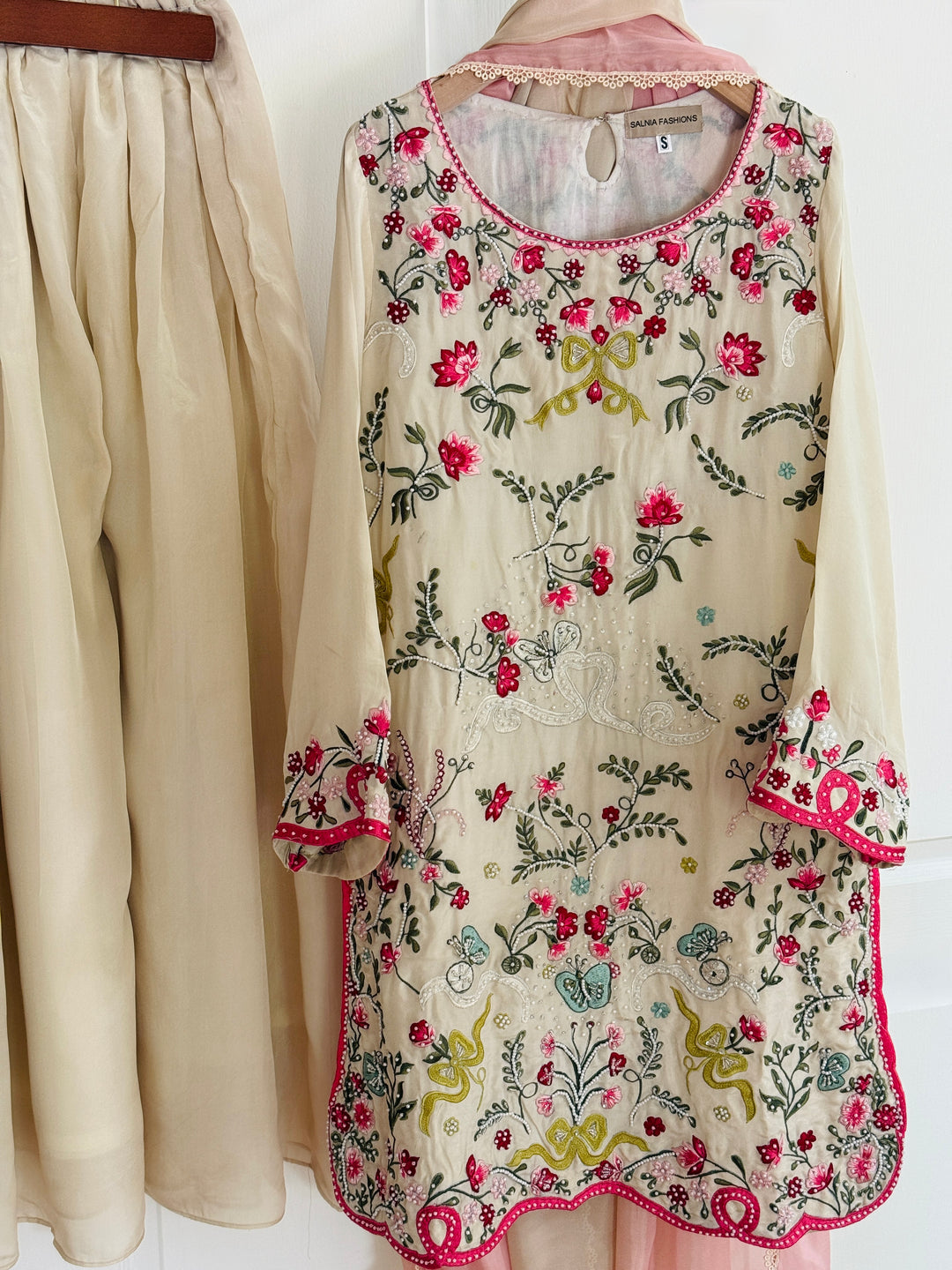 CUTWORK EMBROIDERED PURE SILK SUIT CTSH02