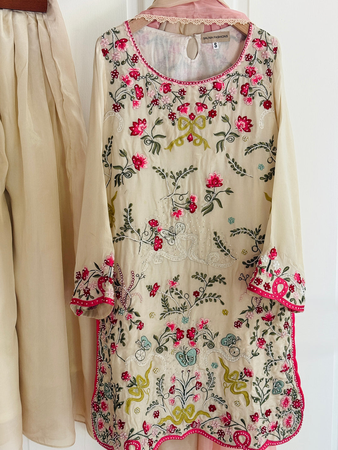 CUTWORK EMBROIDERED PURE SILK SUIT CTSH02