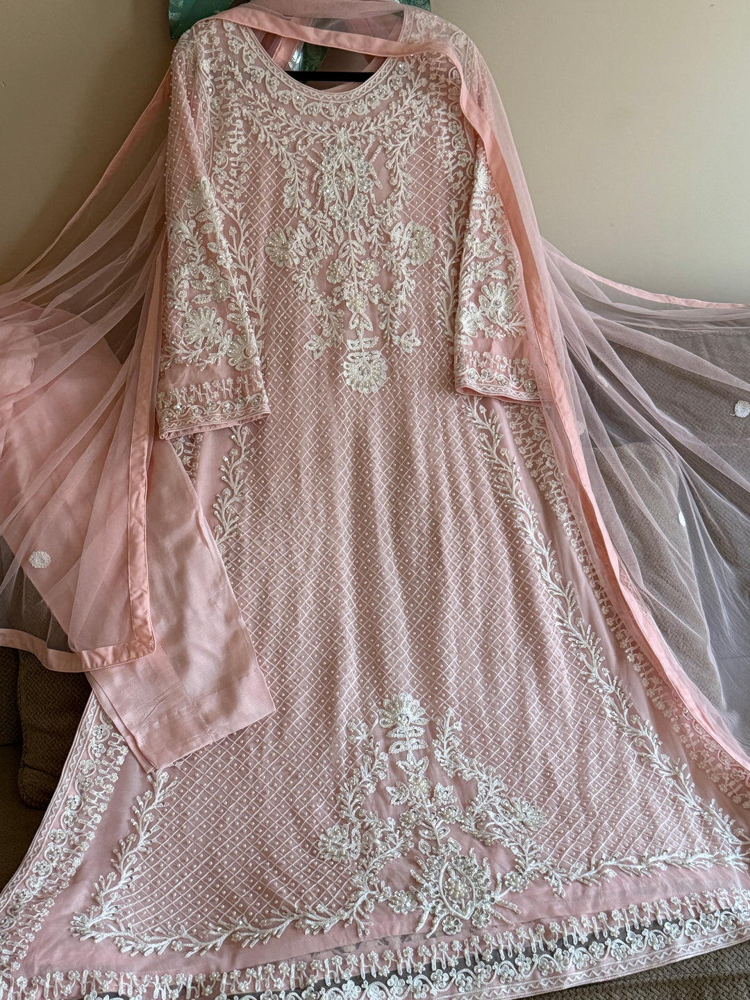 HEAVY PARTYWEAR PEARLWORK SUIT ALPW04