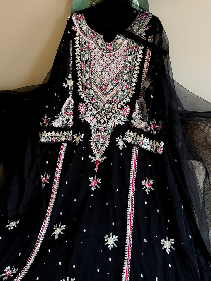 HEAVY PARTYWEAR PEARLWORK SUIT ALPW06