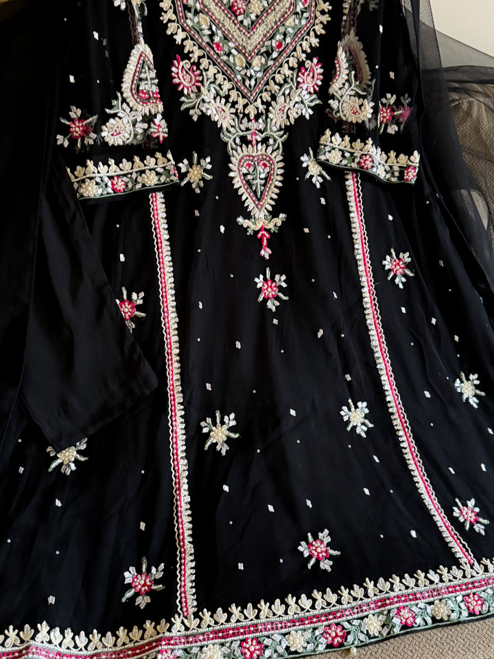 HEAVY PARTYWEAR PEARLWORK SUIT ALPW06