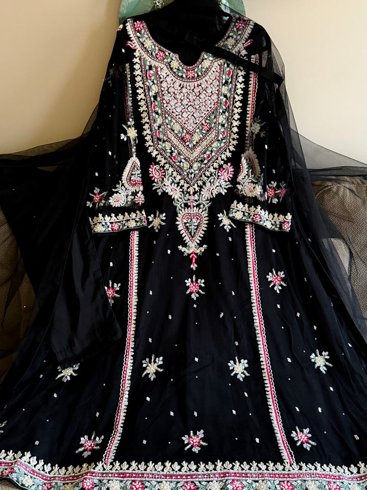 HEAVY PARTYWEAR PEARLWORK SUIT ALPW06