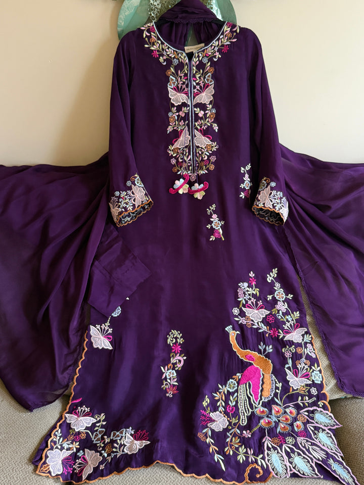 APPLIQUE EMBROIDERED SILK KAFTAN SFKF46