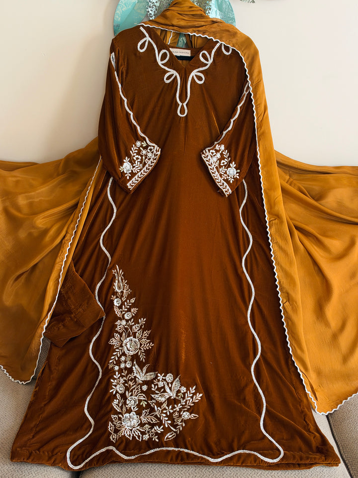 HANDWORK EMBROIDERED VELVET KAFTAN SFKF03