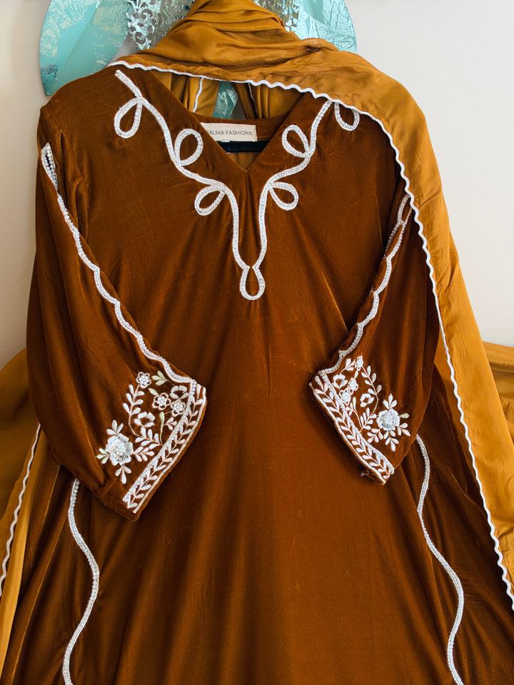 HANDWORK EMBROIDERED VELVET KAFTAN SFKF03