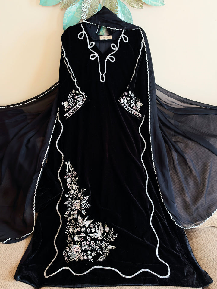 HANDWORK EMBROIDERED VELVET KAFTAN SFKF02