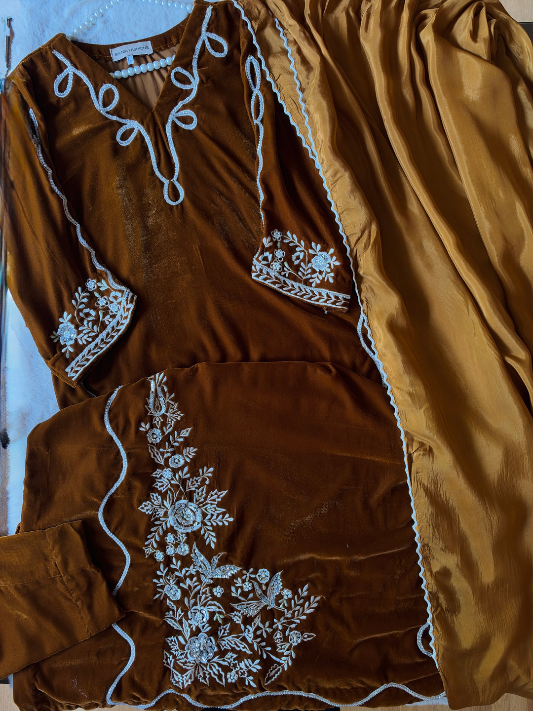 HANDWORK EMBROIDERED VELVET KAFTAN SFKF03