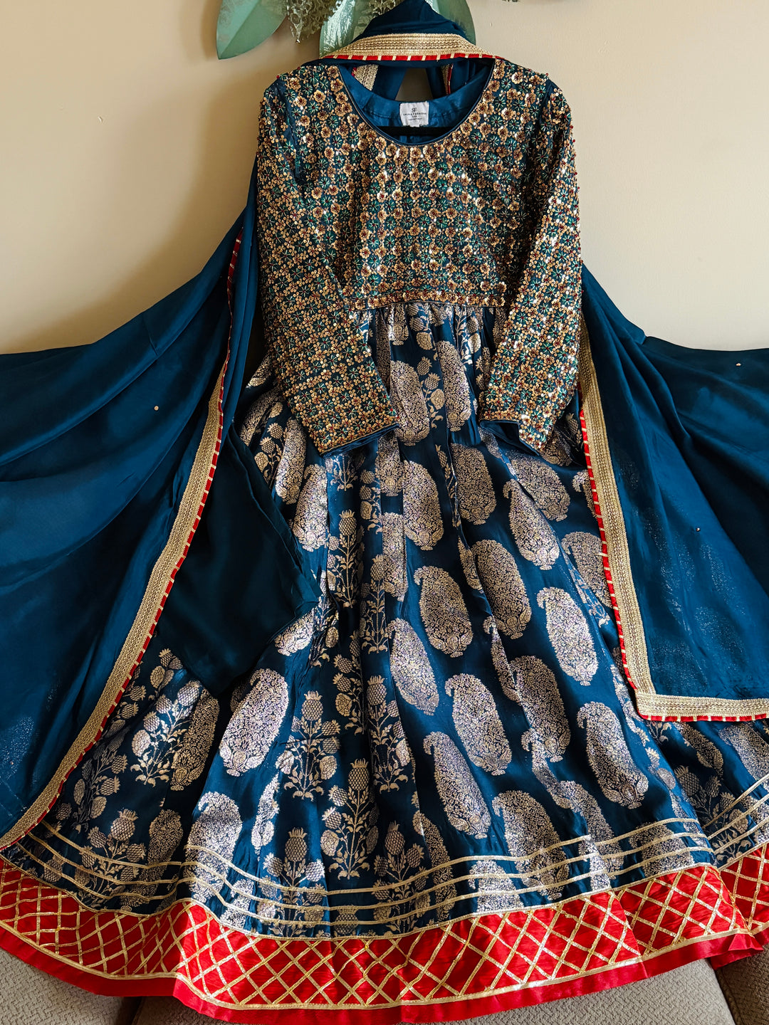 HUSSAIN REHAR COUTURE INSPIRED FROCK HUSF01