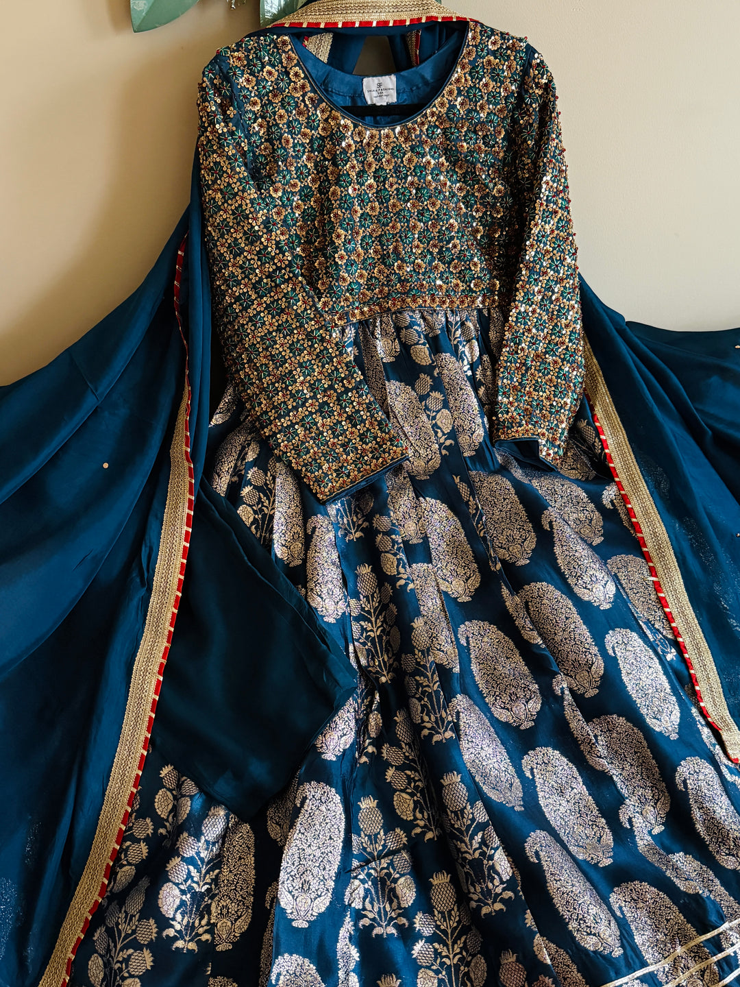 HUSSAIN REHAR COUTURE INSPIRED FROCK HUSF01