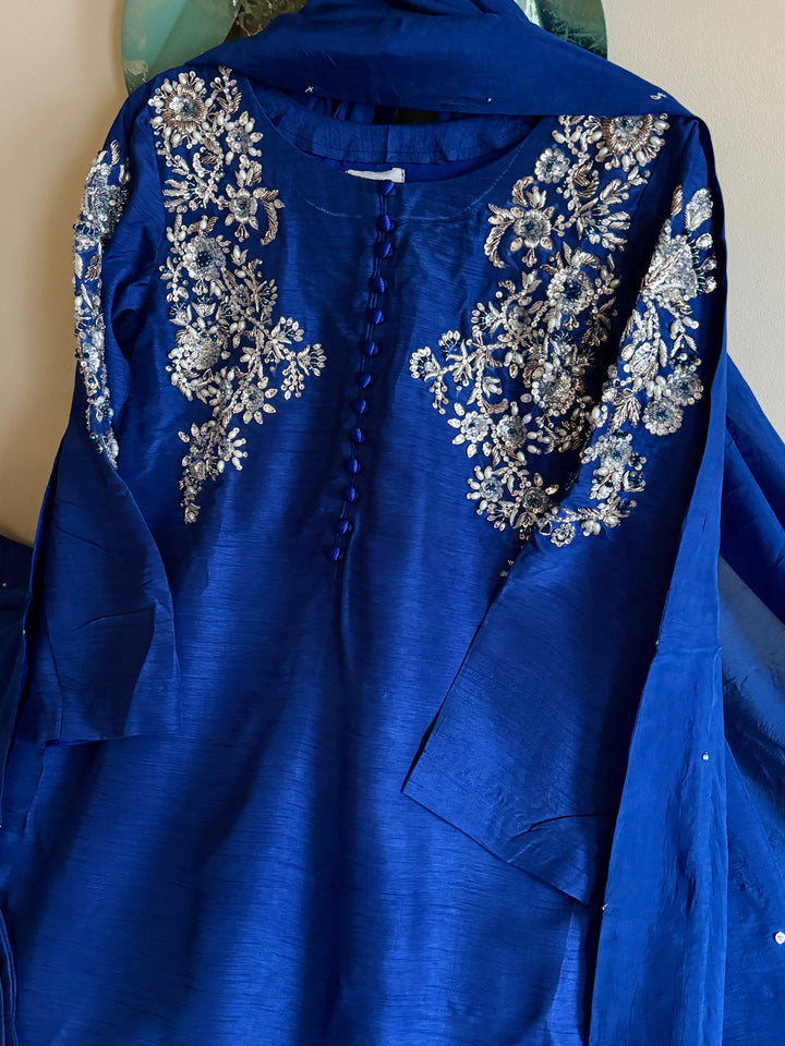 CUSTOM SERIES PARTYWEAR SUIT CSSF01