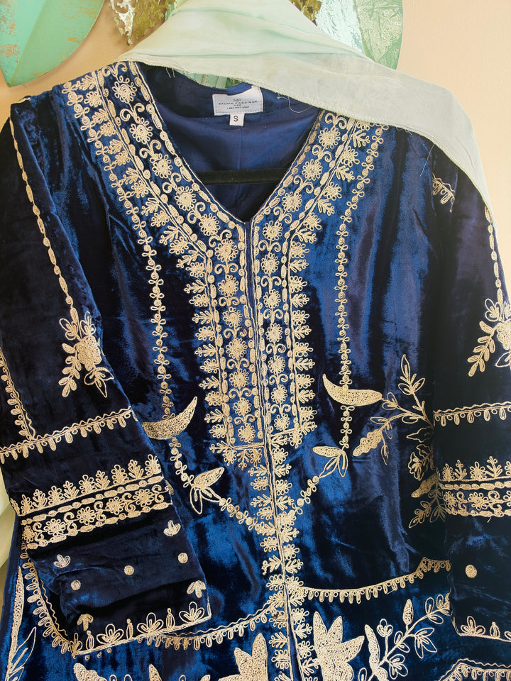EMBROIDERED VELVET SHARARA SET SFSH01